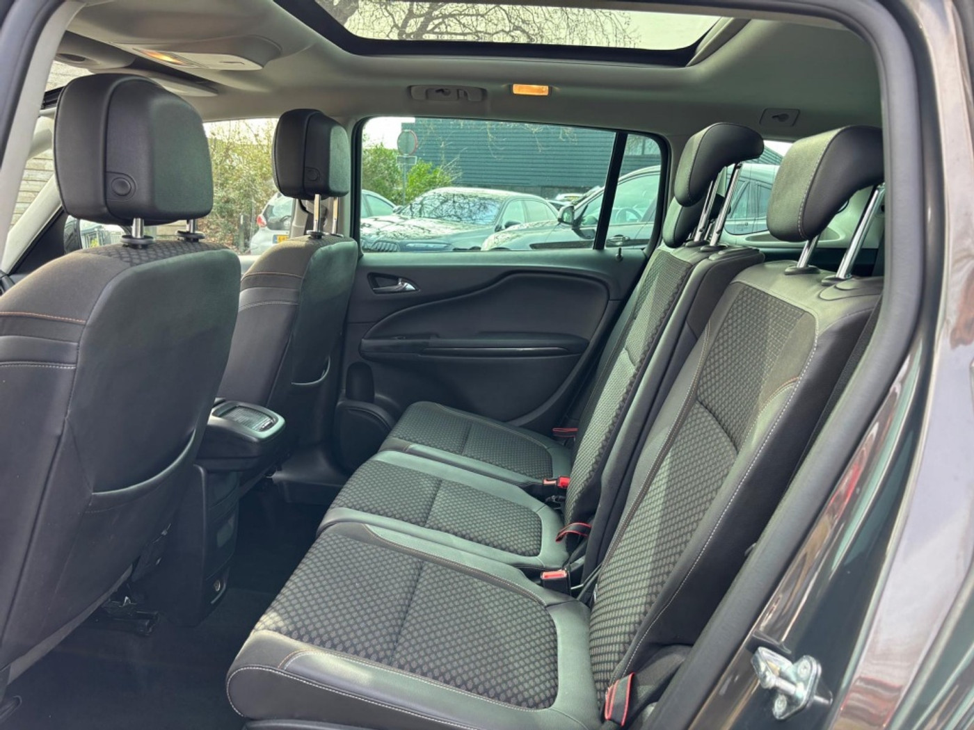 Foto van Opel Zafira Tourer