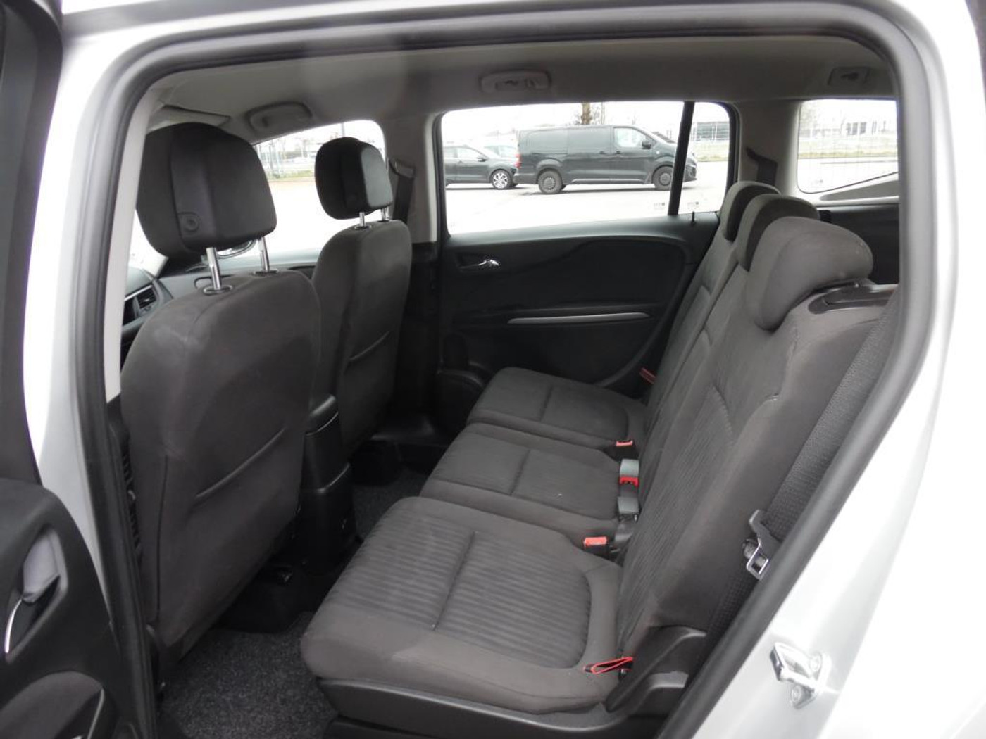 Foto van Opel Zafira Tourer