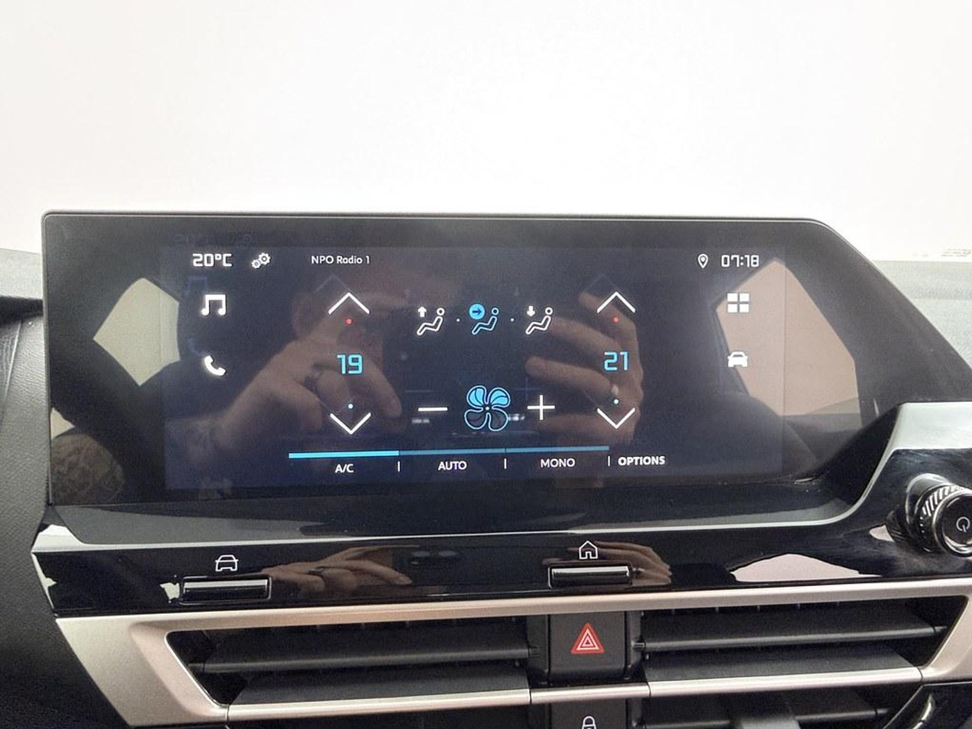 Foto van Citroen E-c4