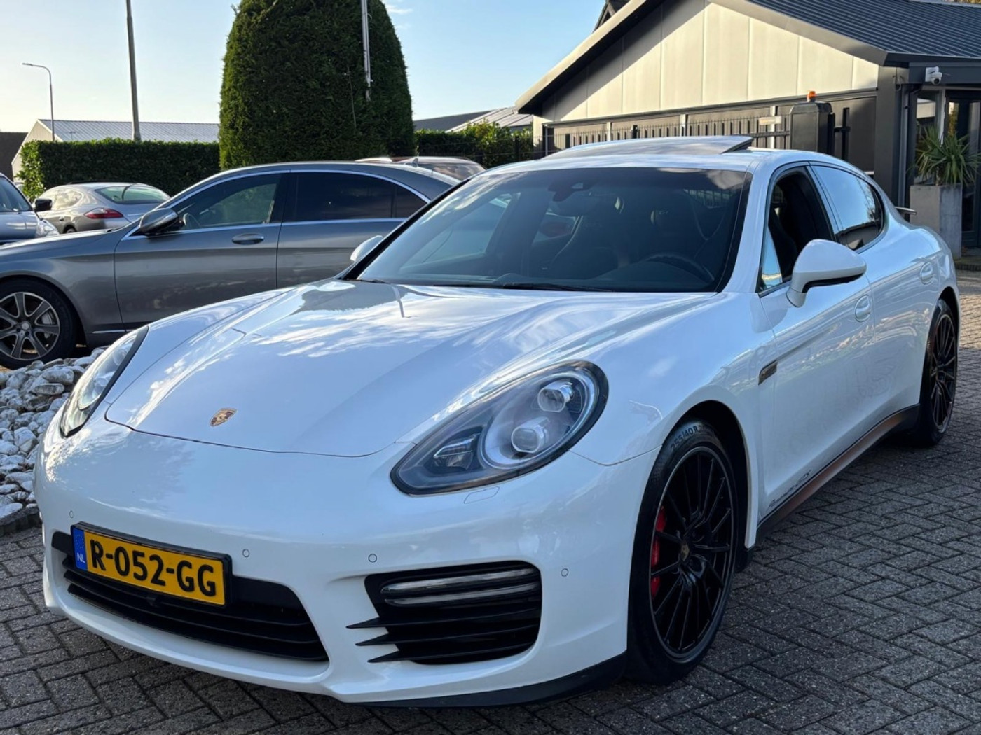 Porsche Panamera GTS 4.8 GTS 441PK 2014 Facelift Wit Carbon Schuifdak 2014 - voorkant