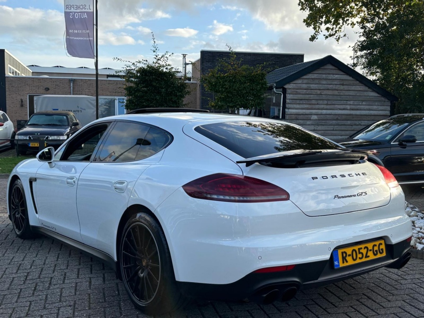 Foto van Porsche Panamera GTS