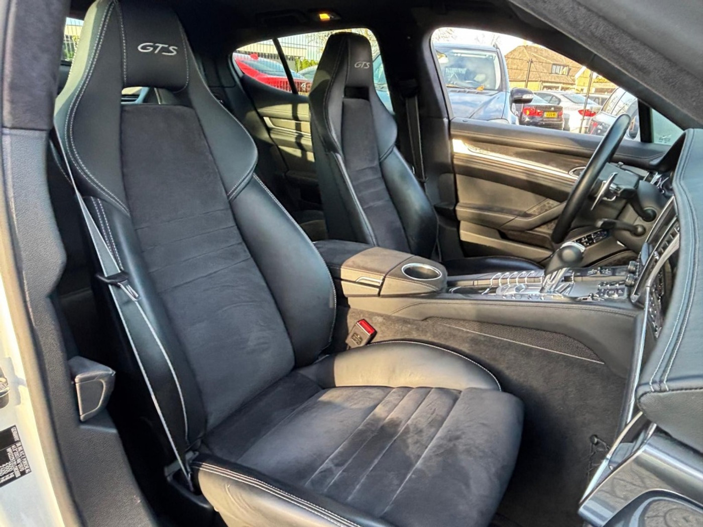 Foto van Porsche Panamera GTS