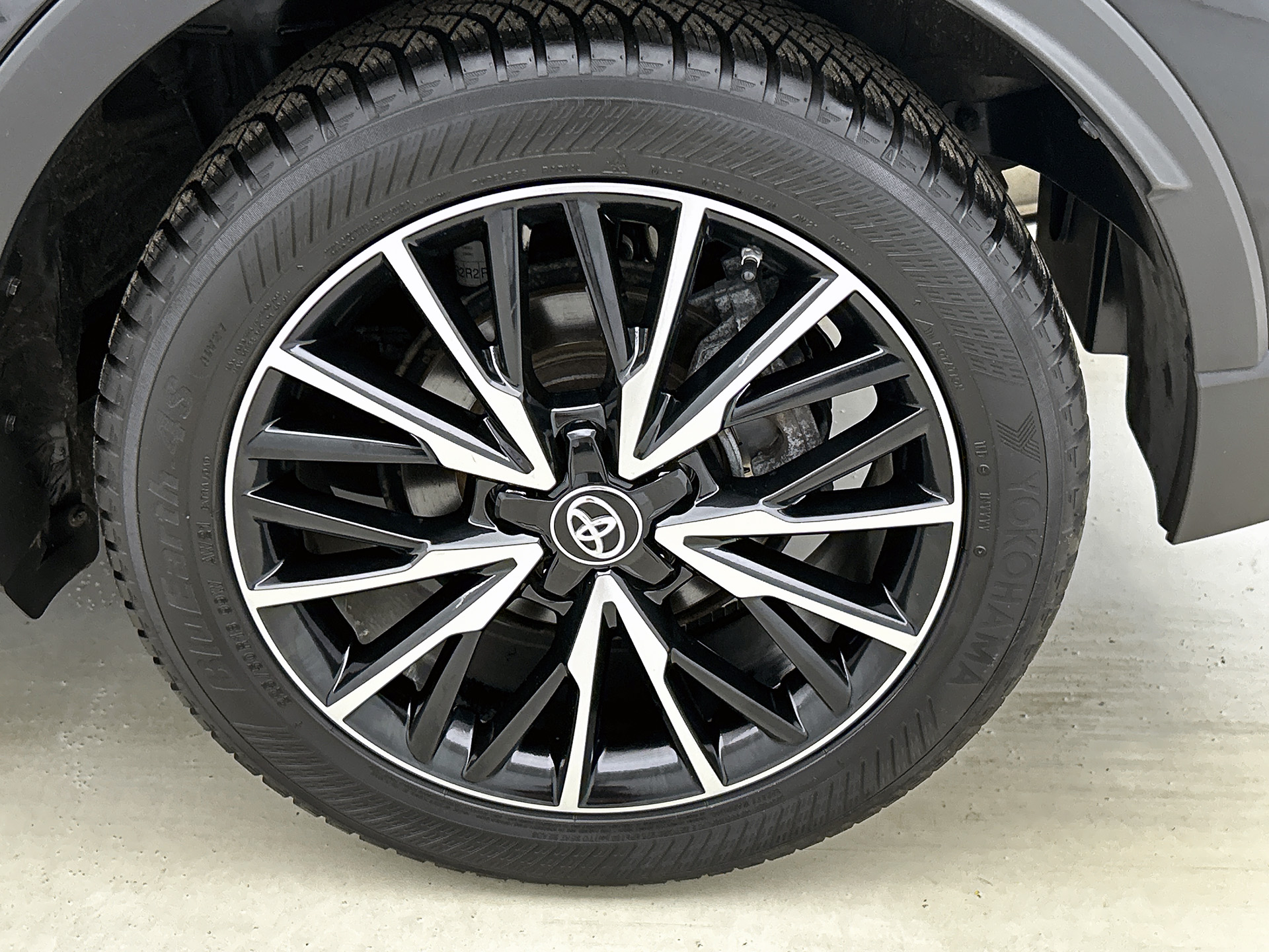 Foto van Toyota Toyota C-hr