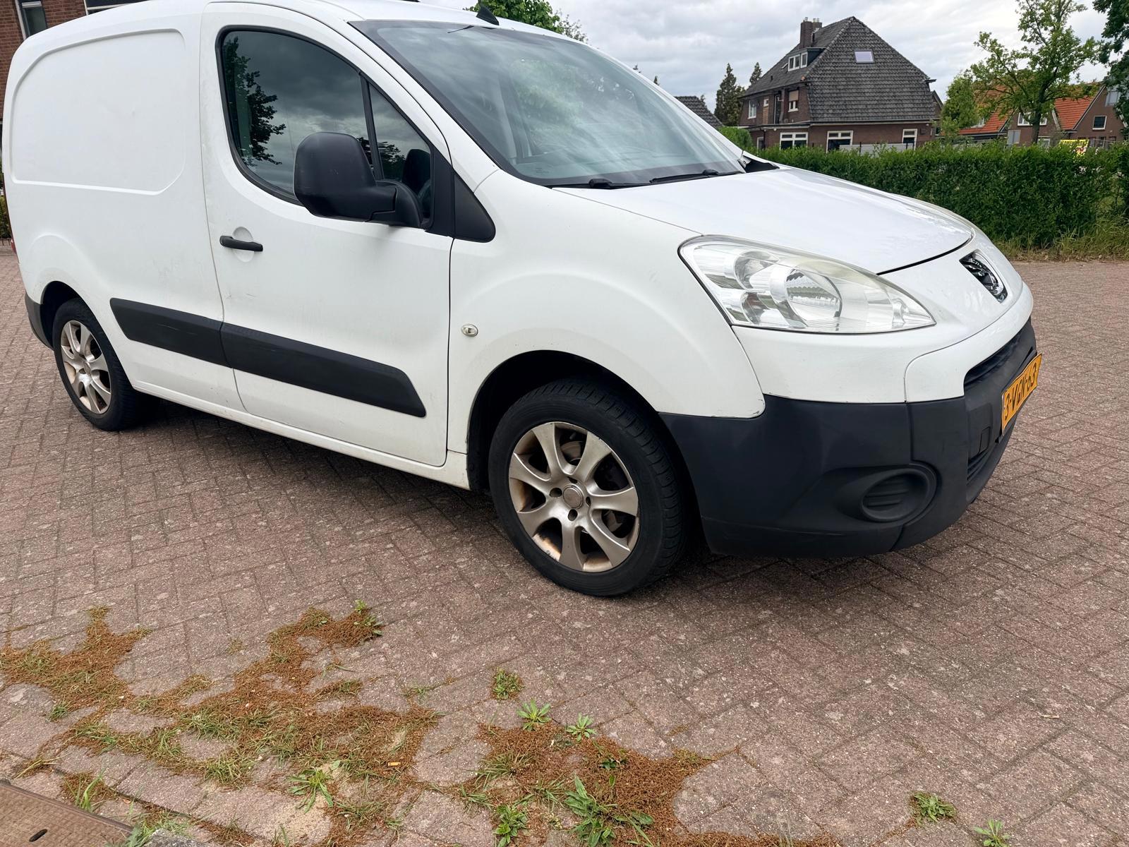 Foto van Peugeot Partner