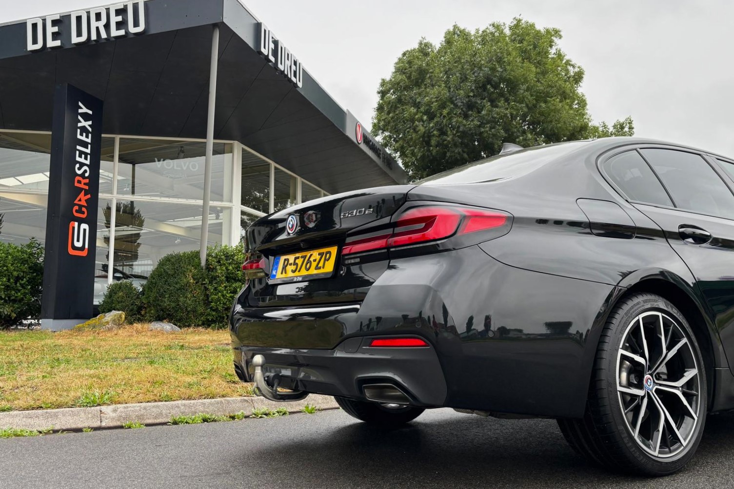Foto van BMW 530e
