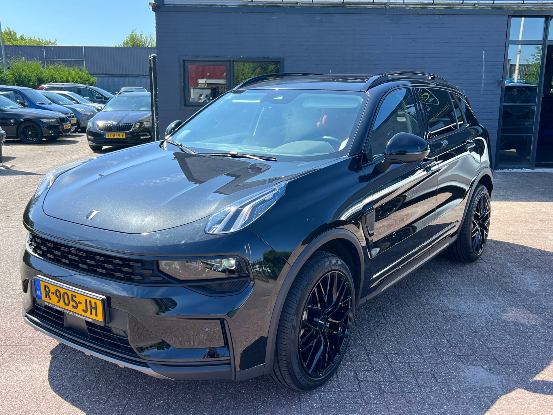 Foto van Lynk&co LYNK & Co 01