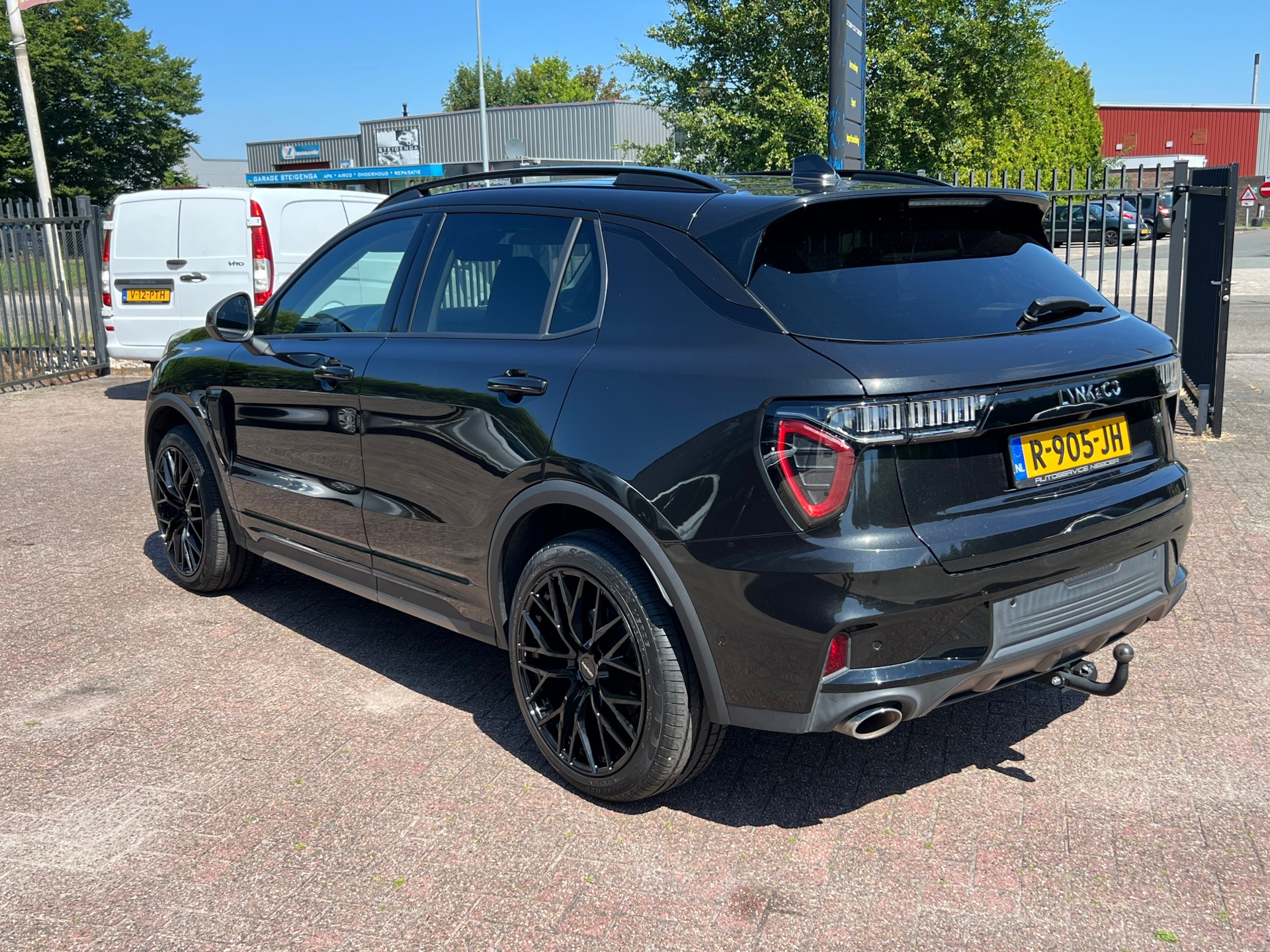 Foto van Lynk&co LYNK & Co 01