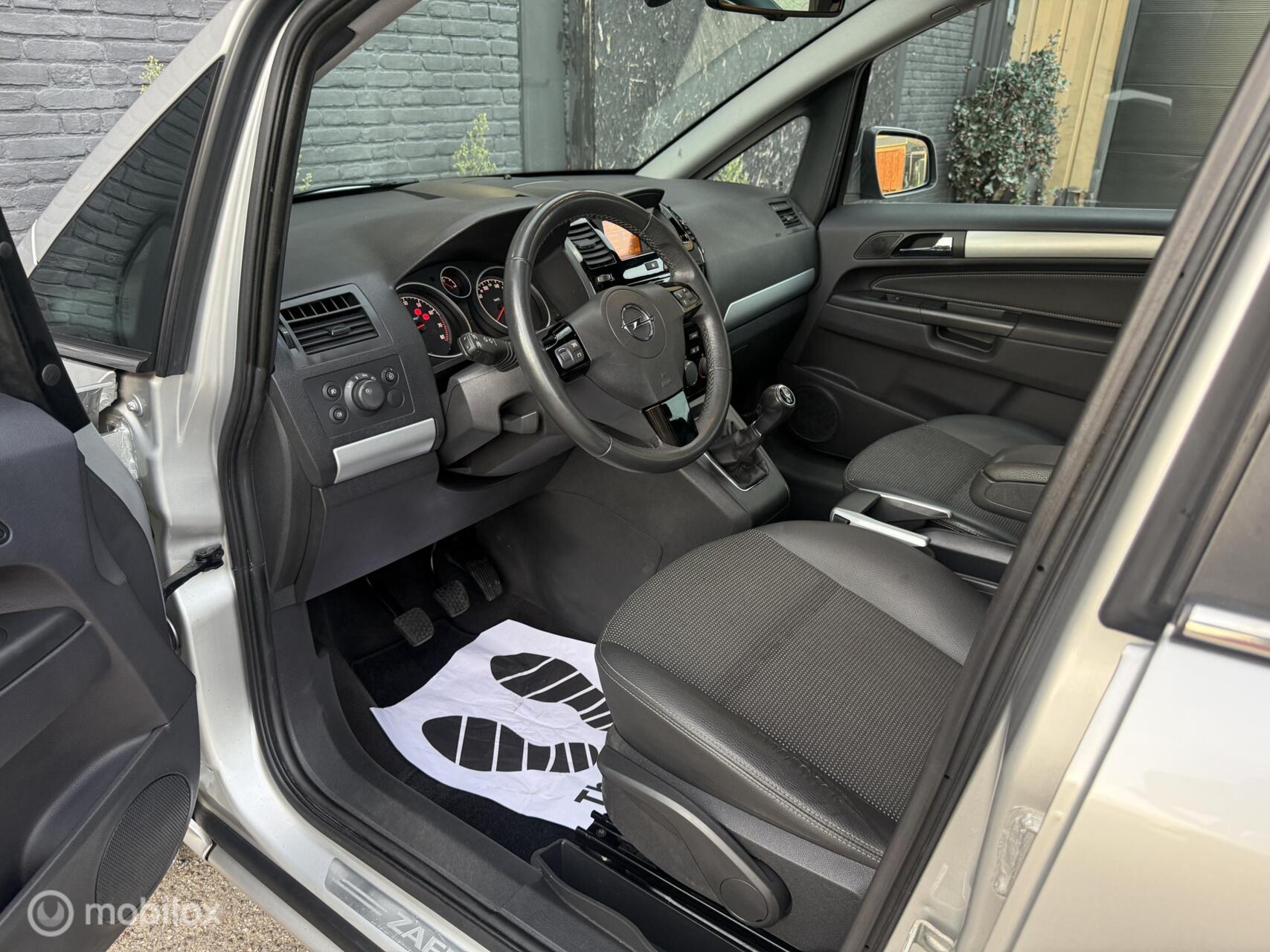 Foto van Opel Zafira