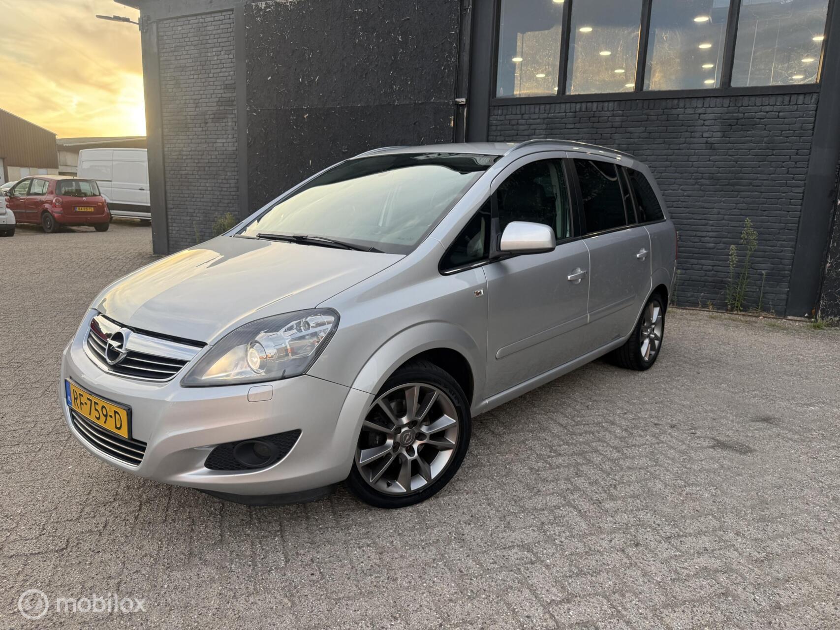 Foto van Opel Zafira