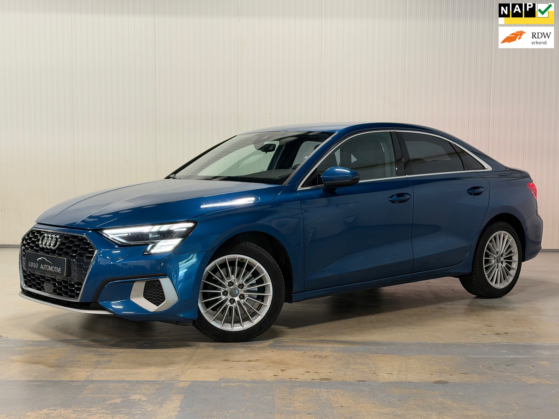 Audi A3 Limousine 35 TFSI Business edition | NAP | ACC | LED | CARPLAY 2020 - voorkant