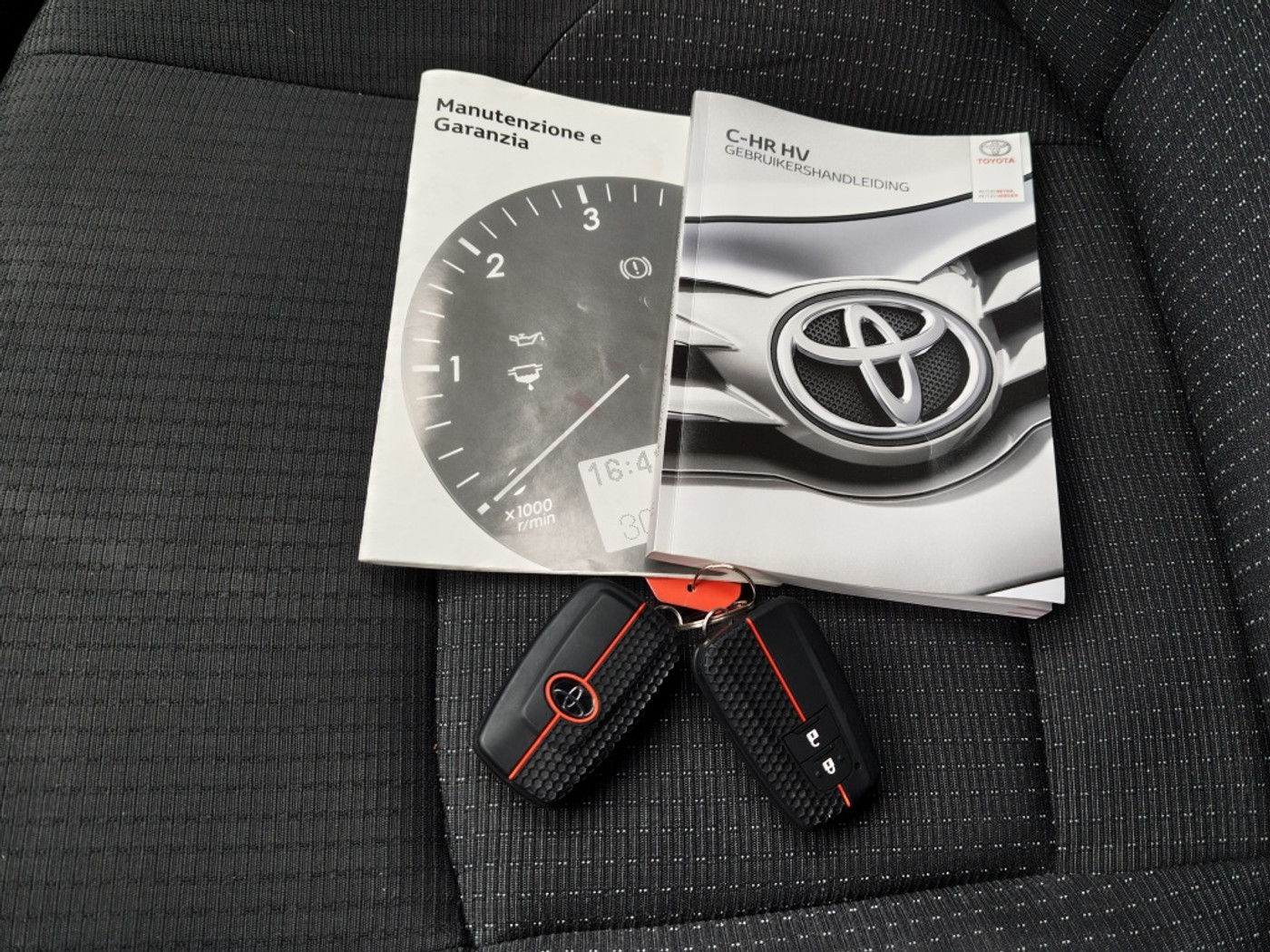 Foto van Toyota Toyota C-hr