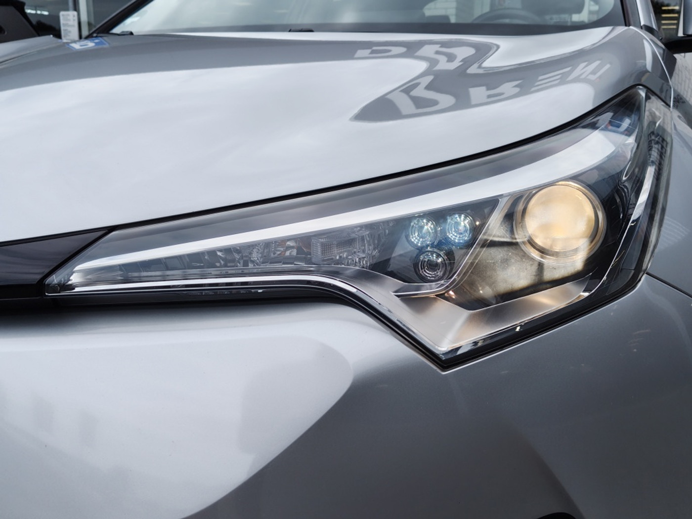 Foto van Toyota Toyota C-hr