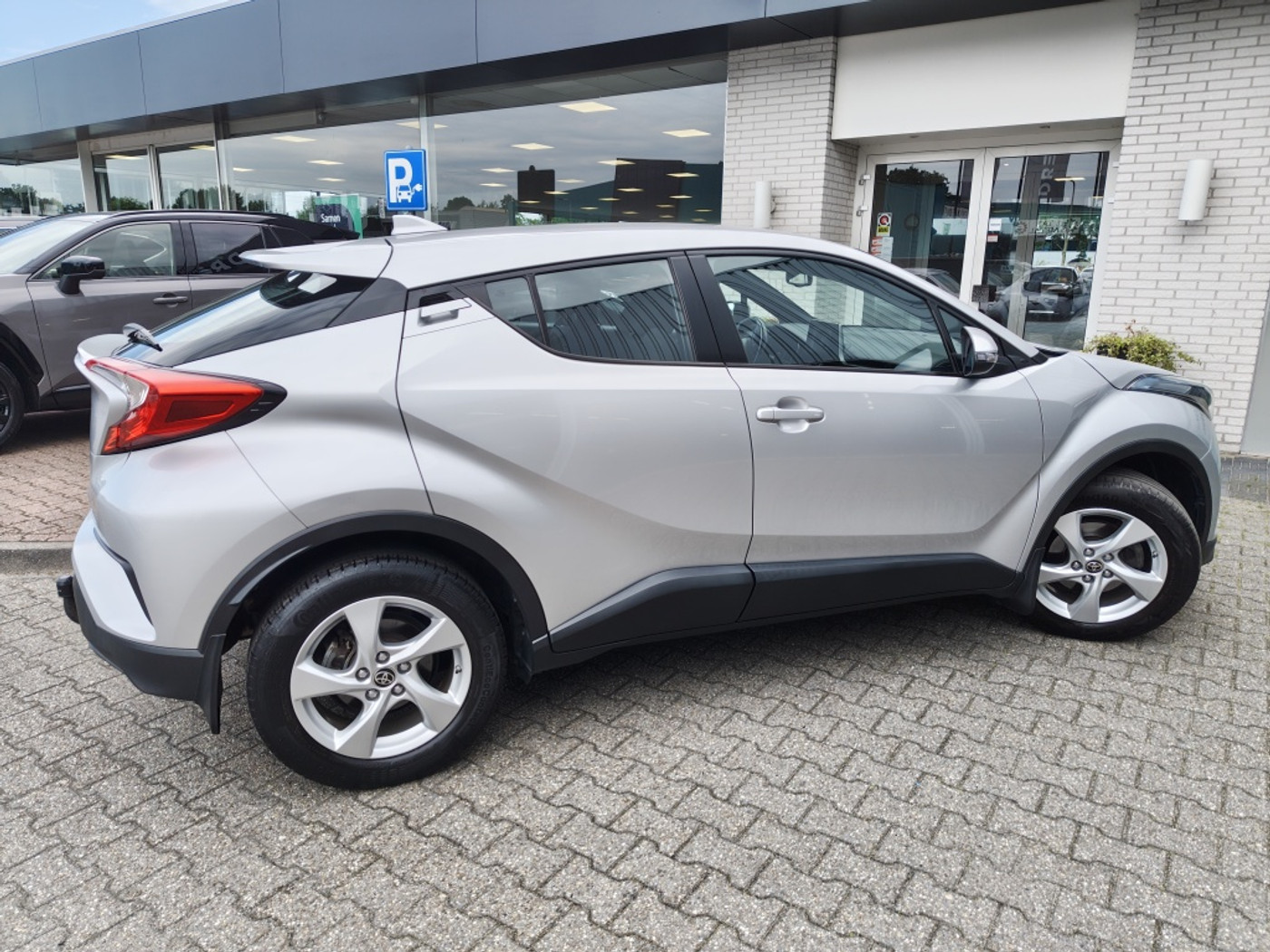 Foto van Toyota Toyota C-hr