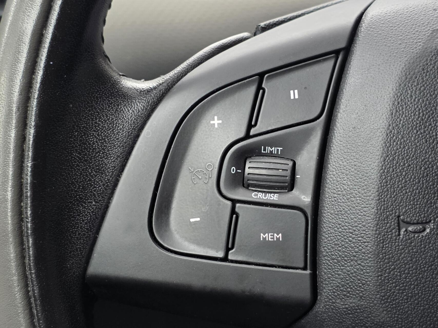 Foto van Citroen C4 Cactus