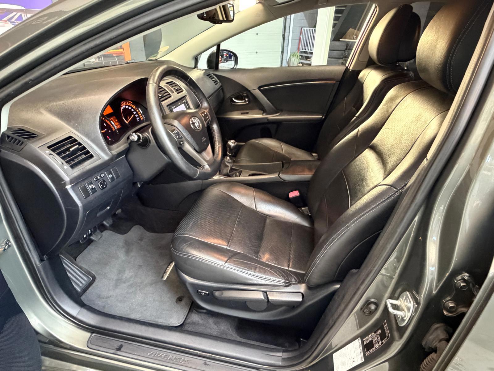 Foto van Toyota Toyota Avensis