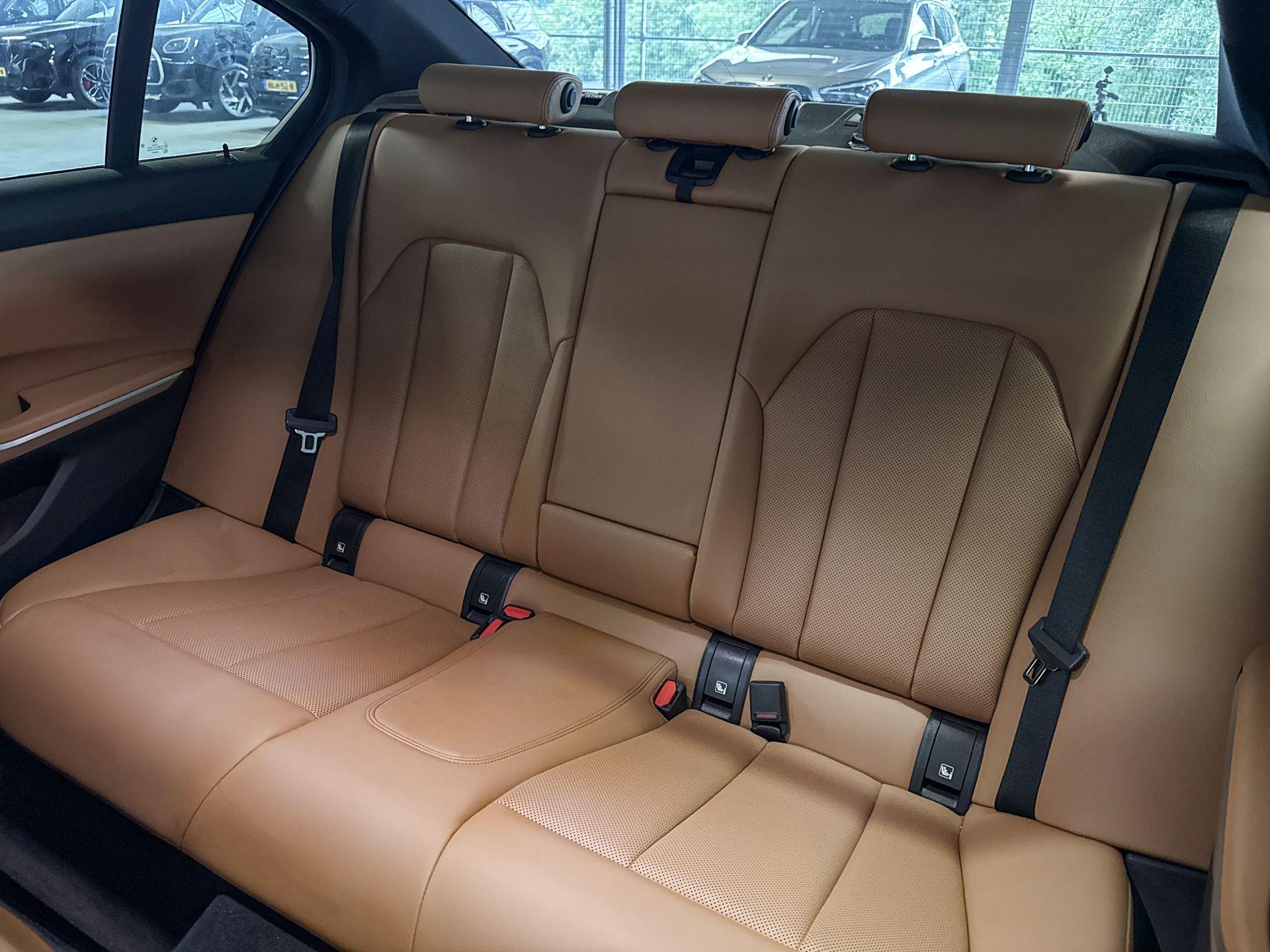 Foto van BMW 330e xDrive