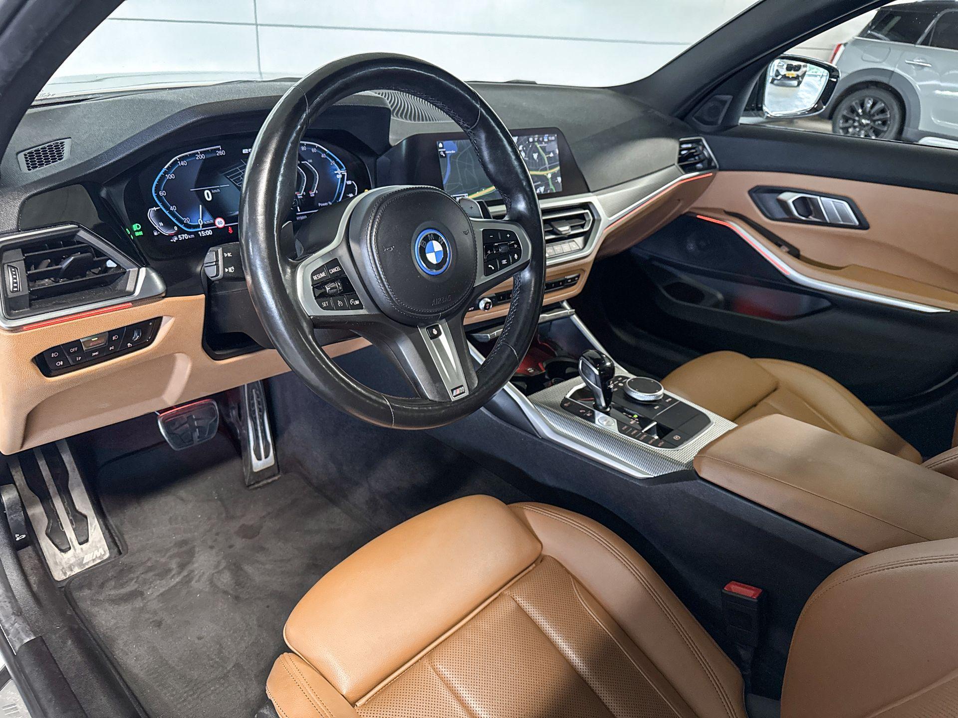 Foto van BMW 330e xDrive