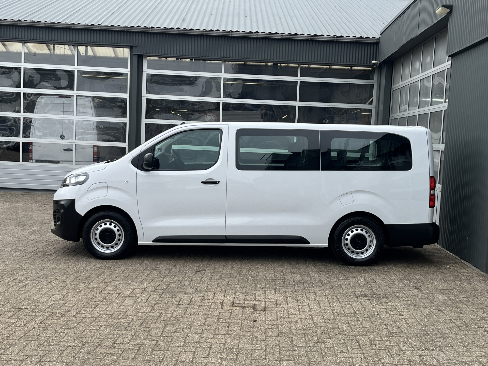 Foto van Opel Vivaro-e Combi