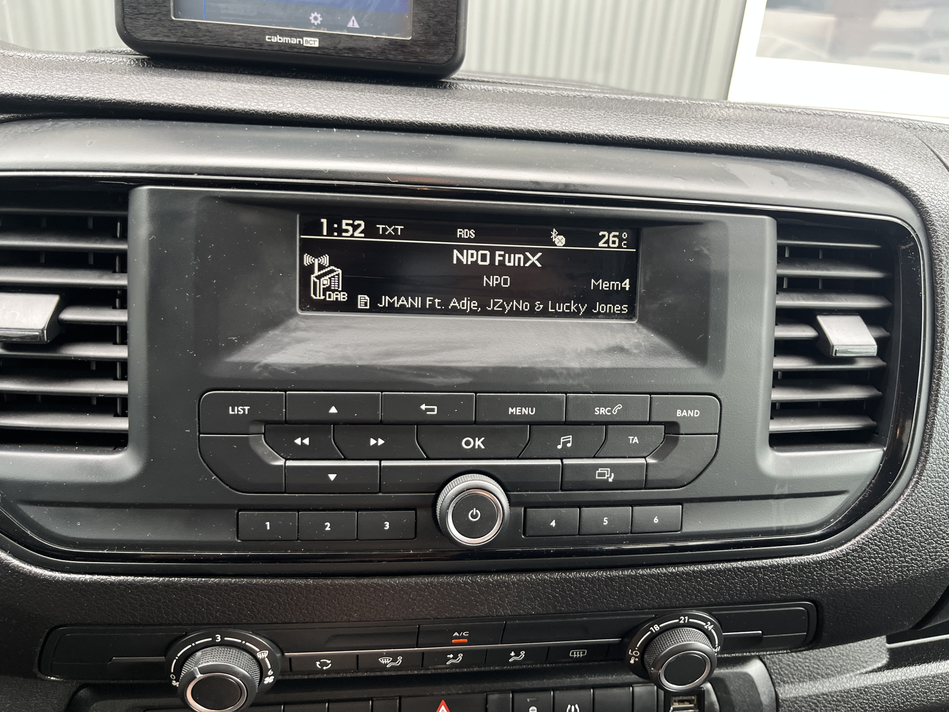 Foto van Opel Vivaro-e Combi