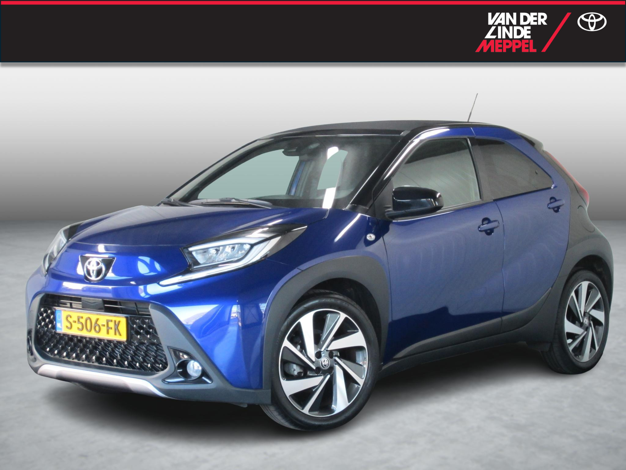 Toyota Toyota Aygo X 1.0 VVT-i MT Envy Elektr. Cabriodak Navi JBL 2023 - voorkant