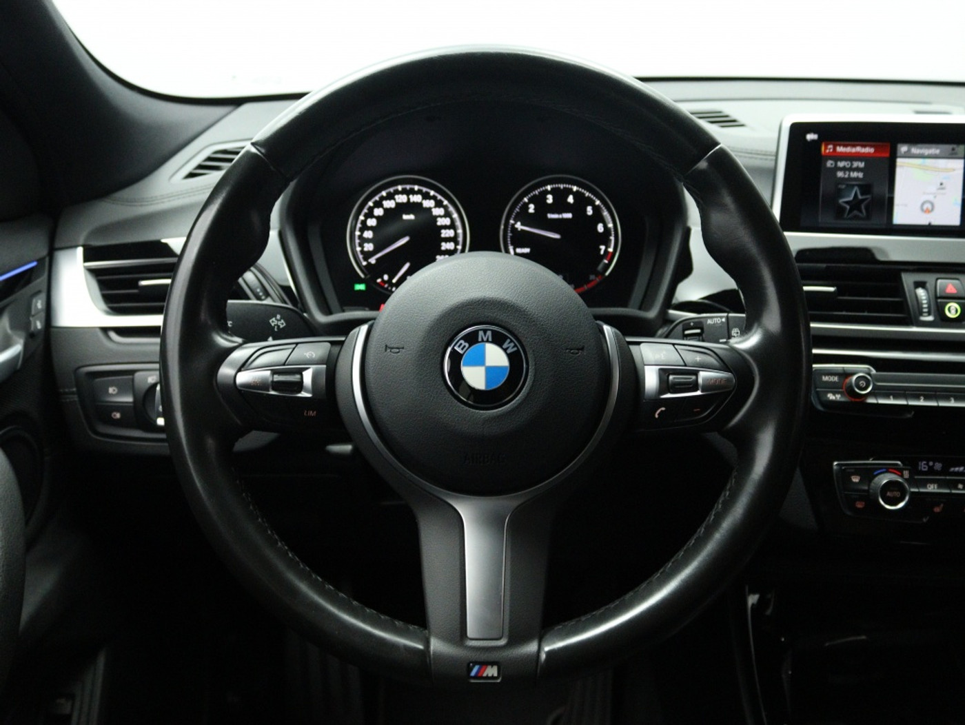 Foto van BMW X2 Sdrive18i