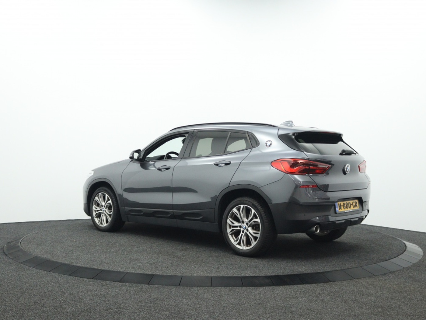 Foto van BMW X2 Sdrive18i