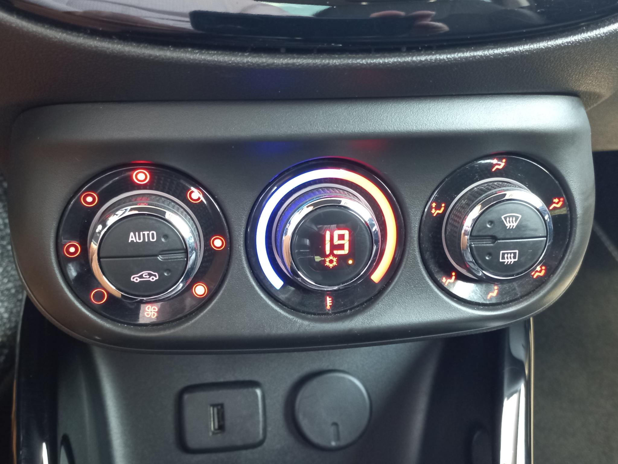 Foto van Opel Adam