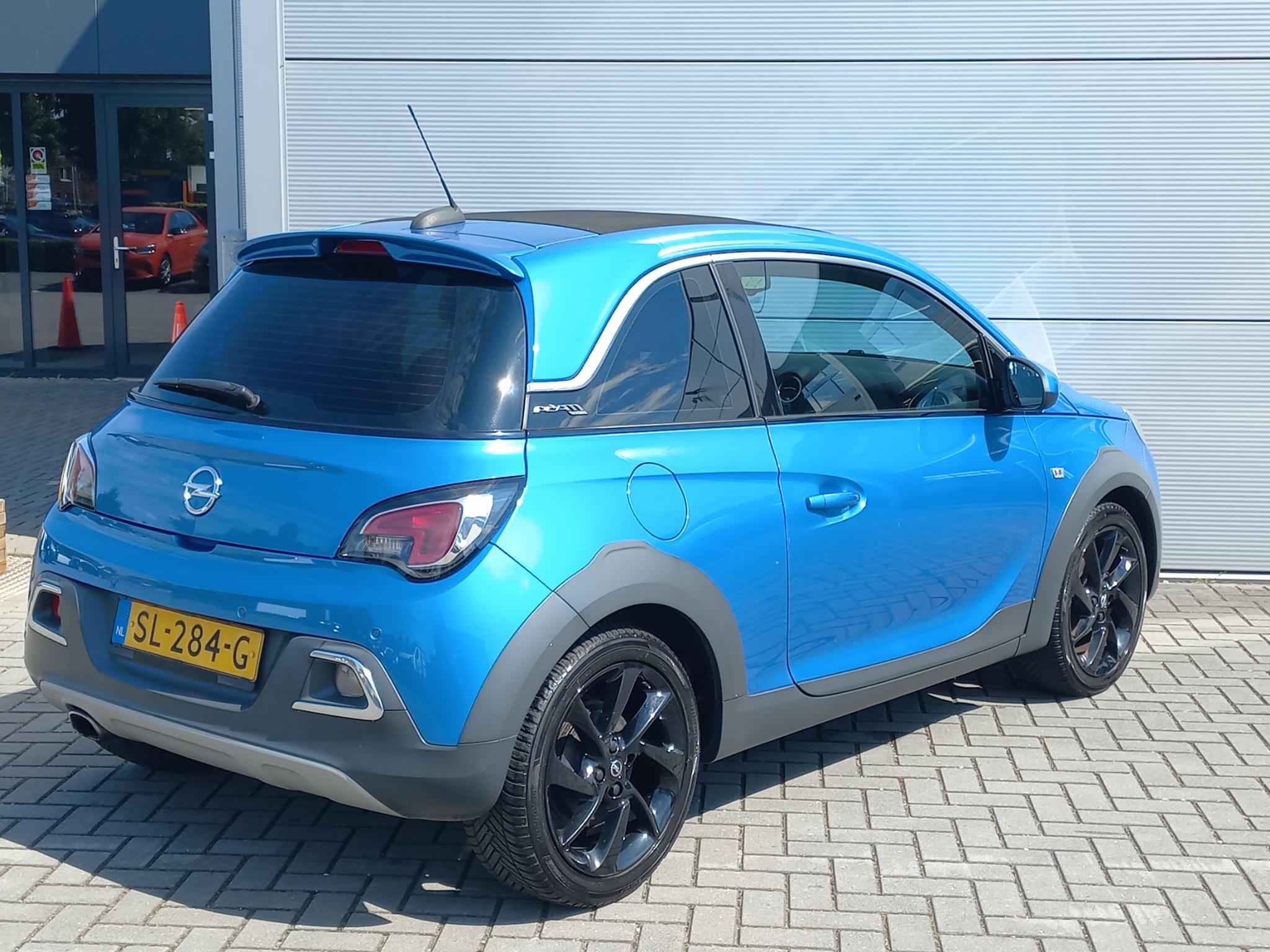 Foto van Opel Adam