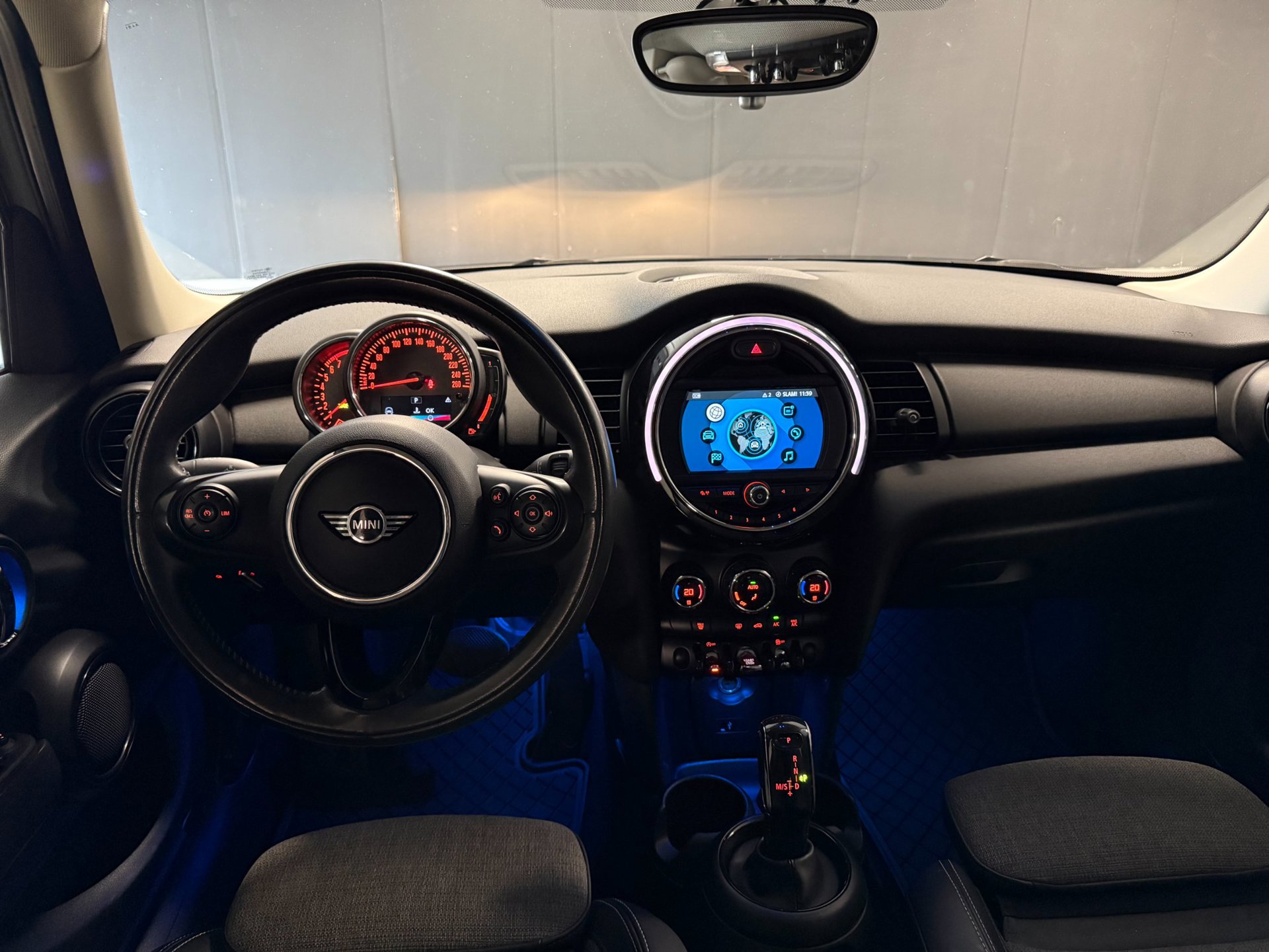 Foto van Mini One