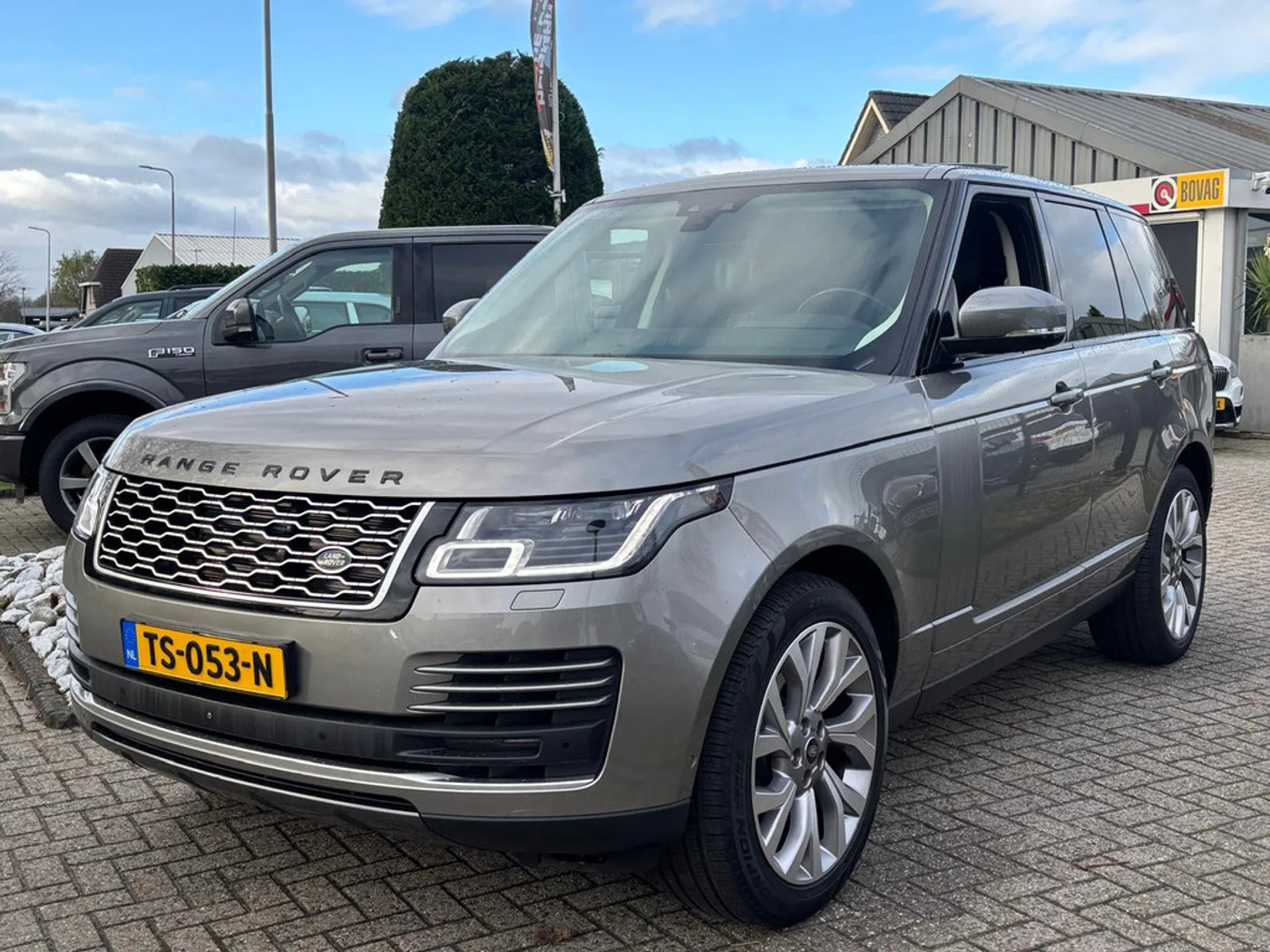 Land Rover Range Rover 3.0 TDV6 Voque 2018 Facelift 99 DKM Dealer OH 2018 - voorkant