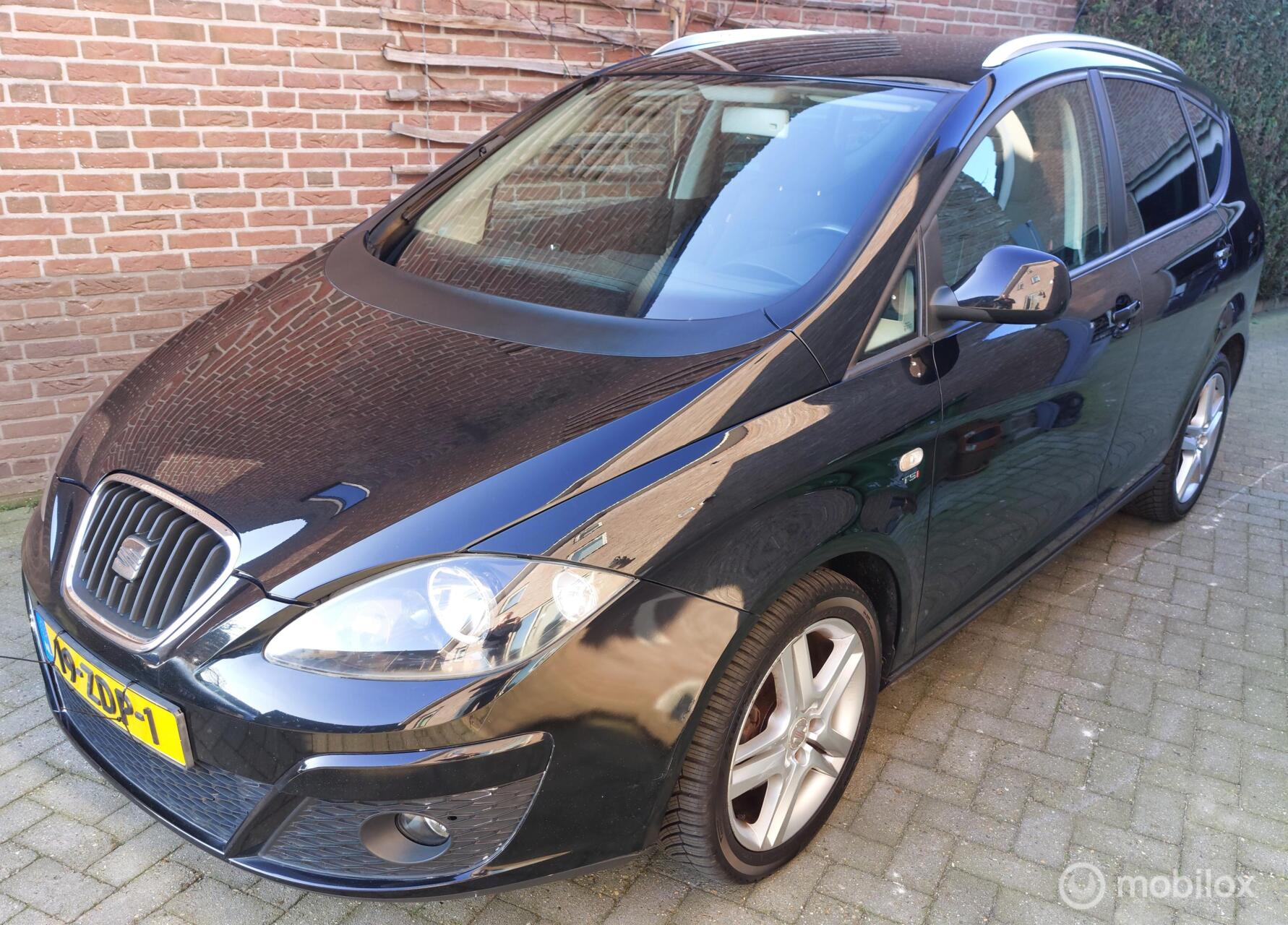 Seat Altea XL 1.2 TSI Ecomotive Style Nw. Distr/Trekhaak/APK 2012 - voorkant