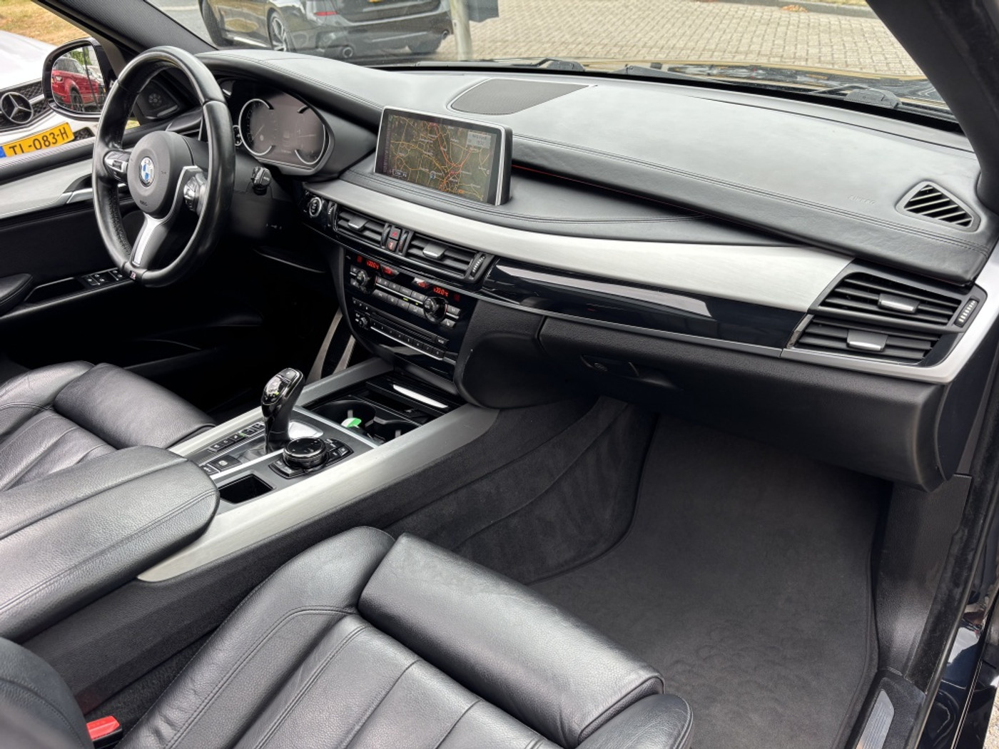 Foto van BMW X5 Xdrive30d