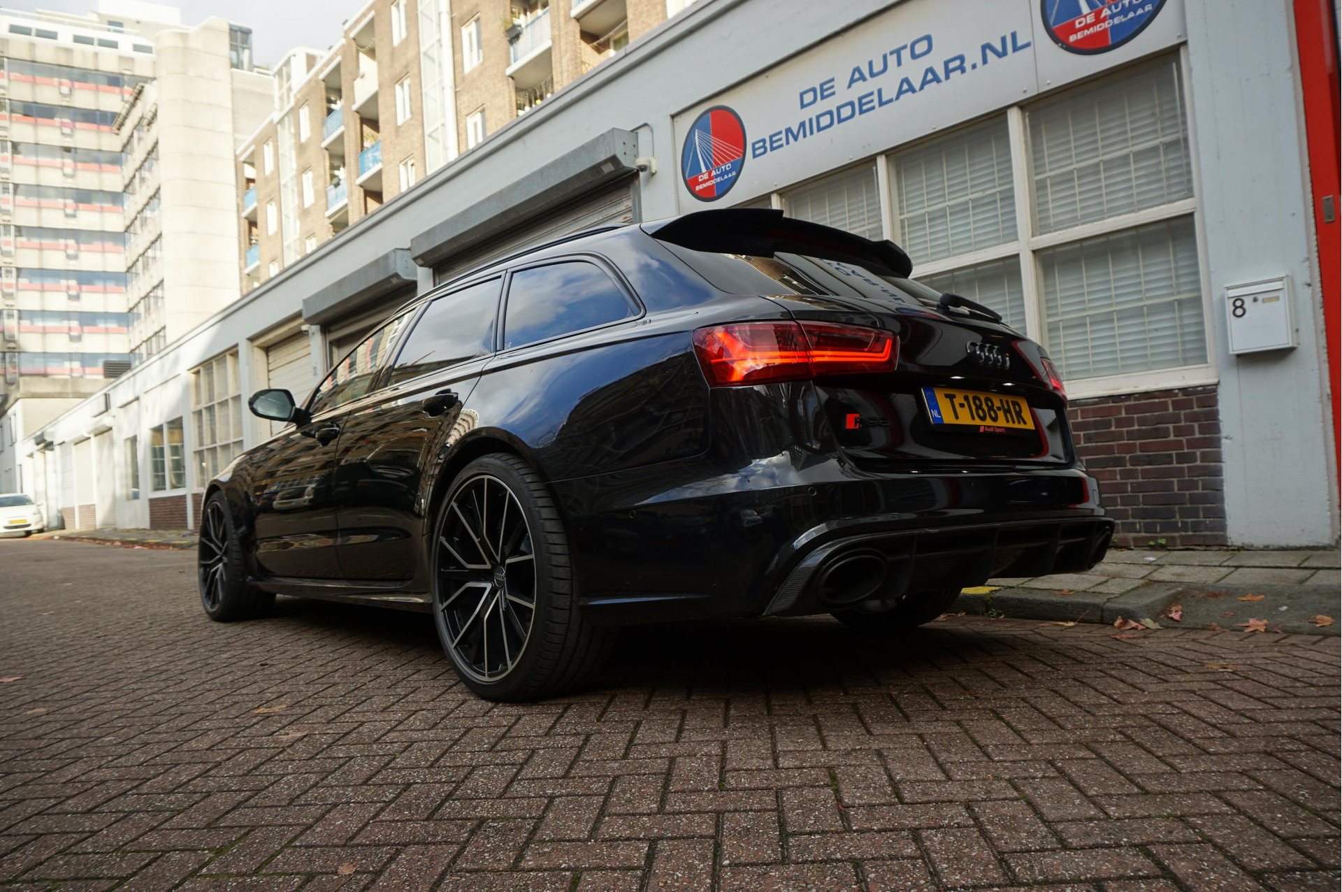 Foto van Audi RS 6 Avant Performance