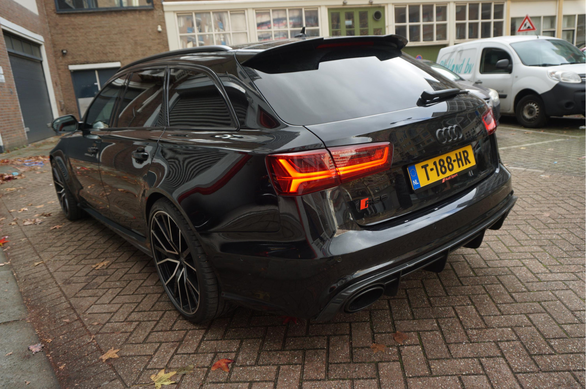 Foto van Audi RS 6 Avant Performance