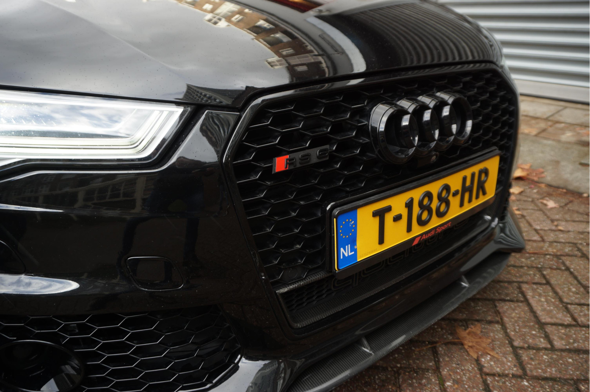 Foto van Audi RS 6 Avant Performance
