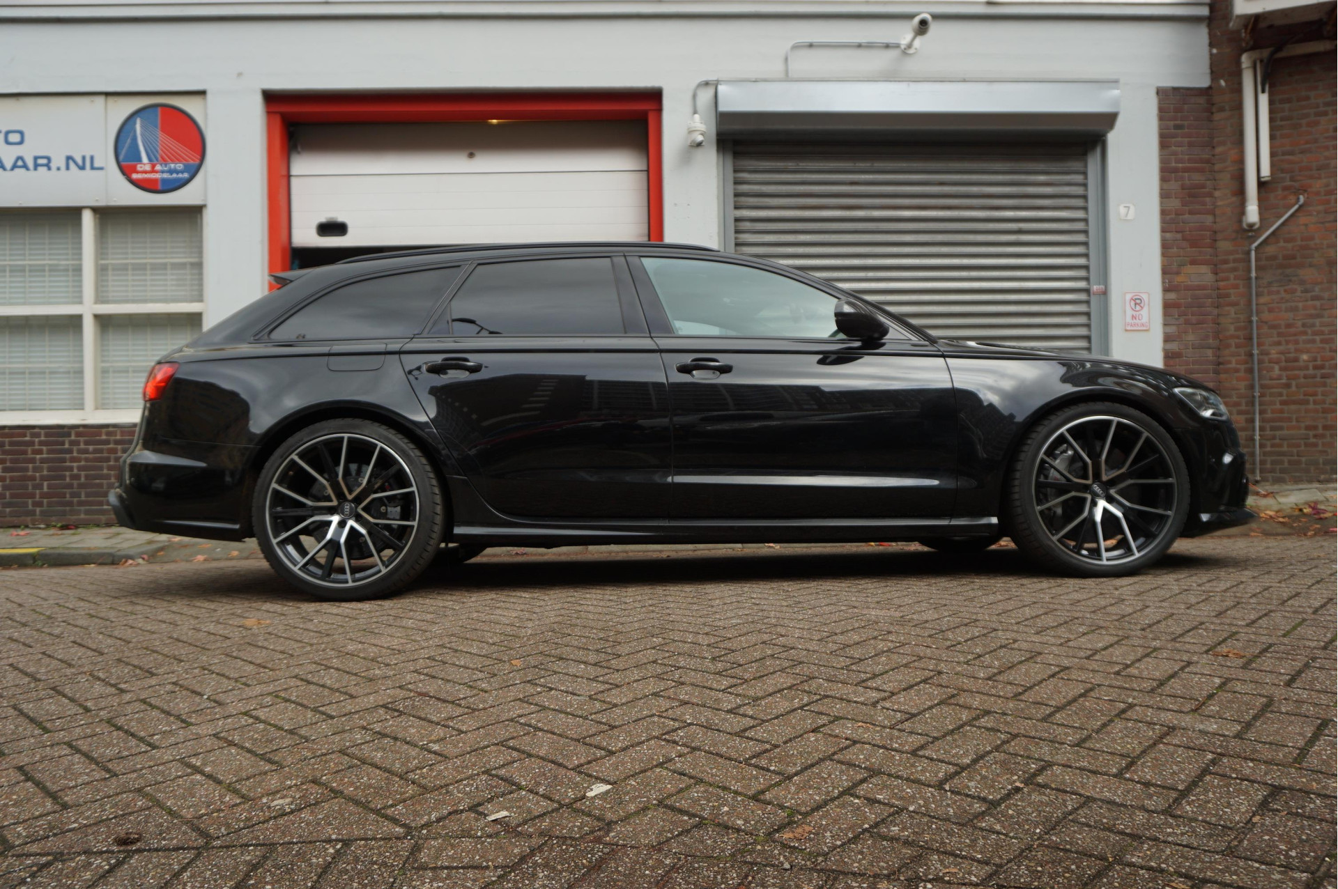 Foto van Audi RS 6 Avant Performance