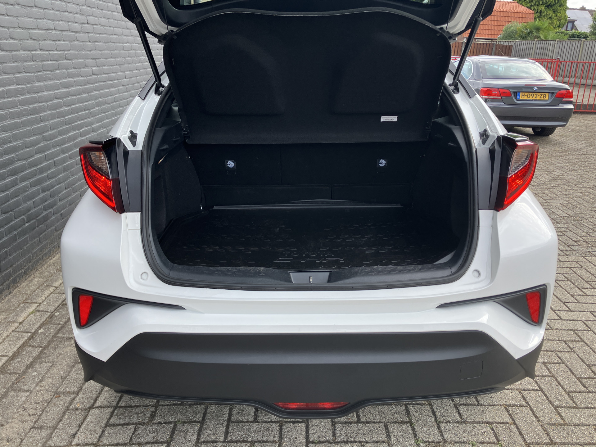 Foto van Toyota Toyota C-hr