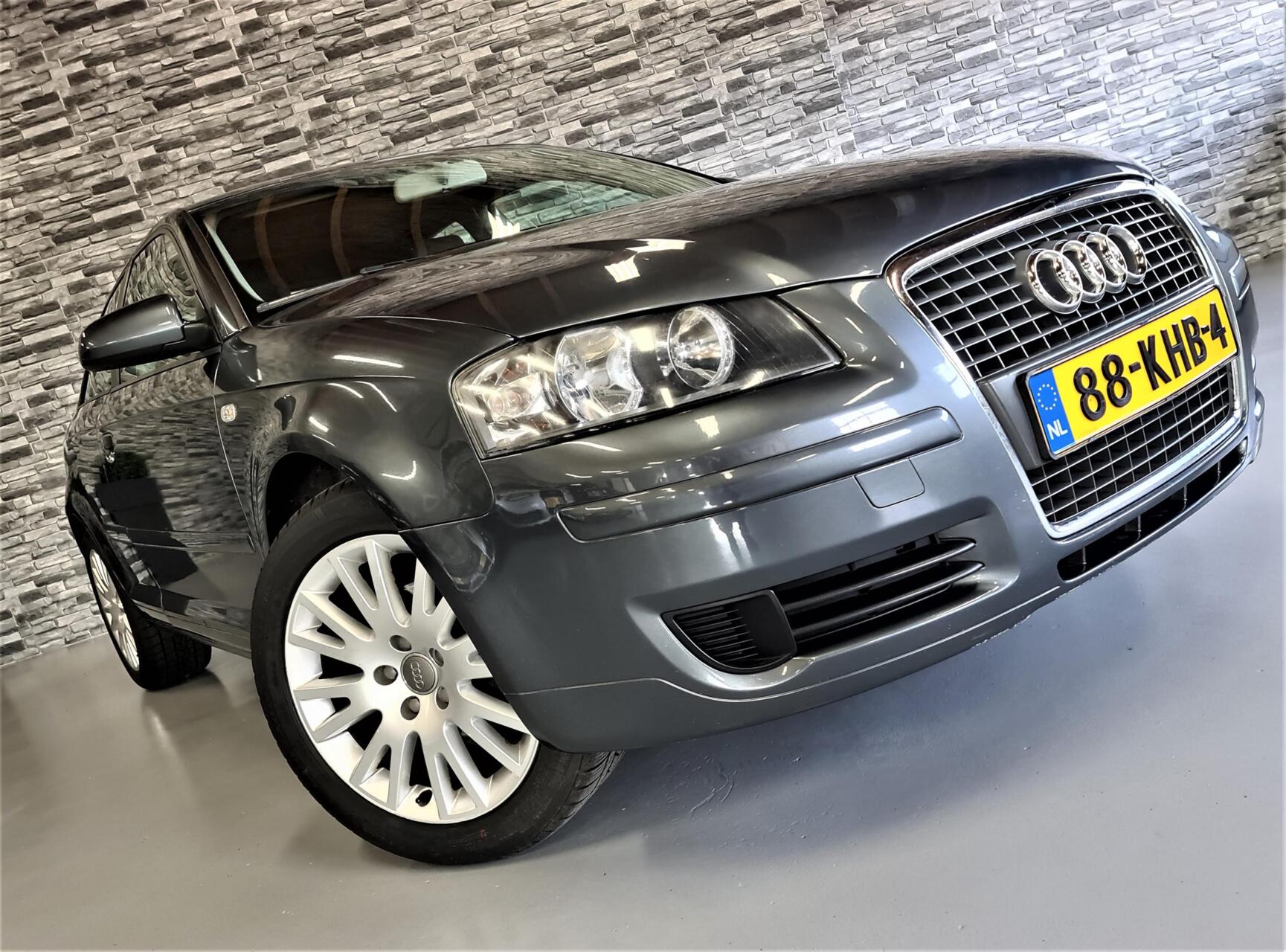Audi Audi A3 1.6 Attraction Pro Line Business*Schuifdak*Nwe APK! 2005 - voorkant