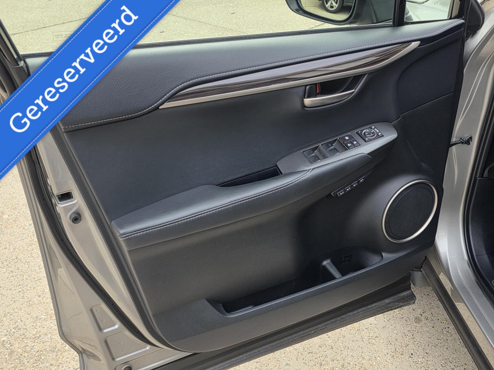 Foto van Lexus Lexus Nx300h