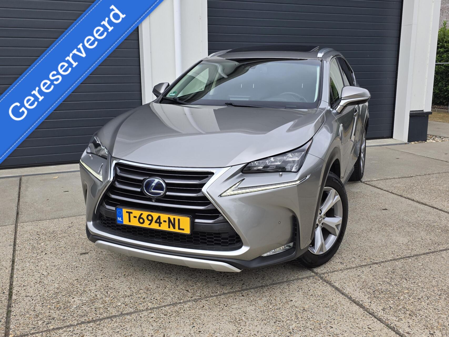 Foto van Lexus Lexus Nx300h