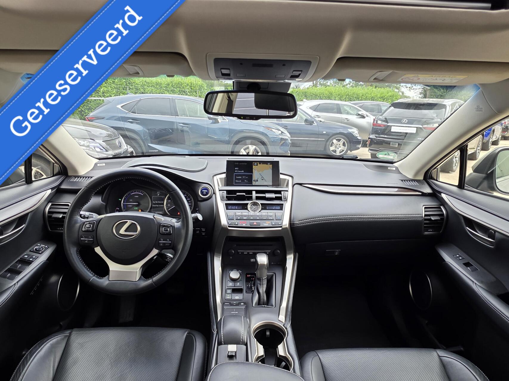 Foto van Lexus Lexus Nx300h