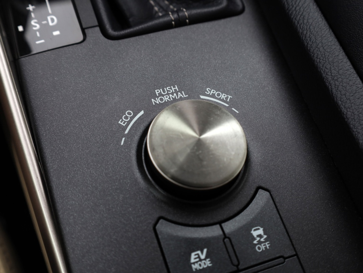 Foto van Lexus Lexus Is300h