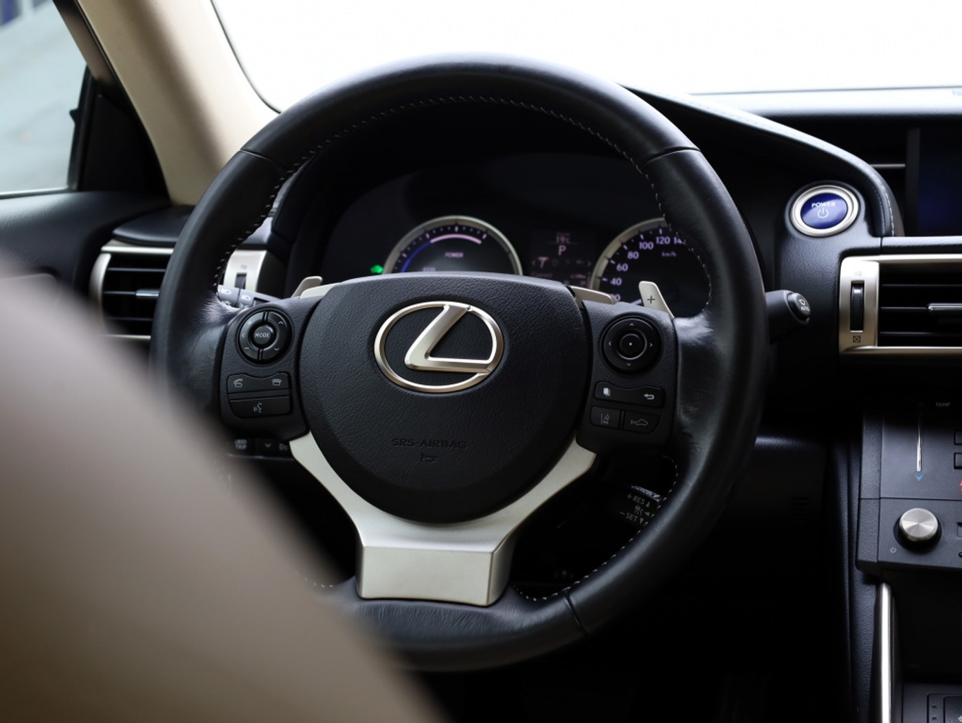 Foto van Lexus Lexus Is300h