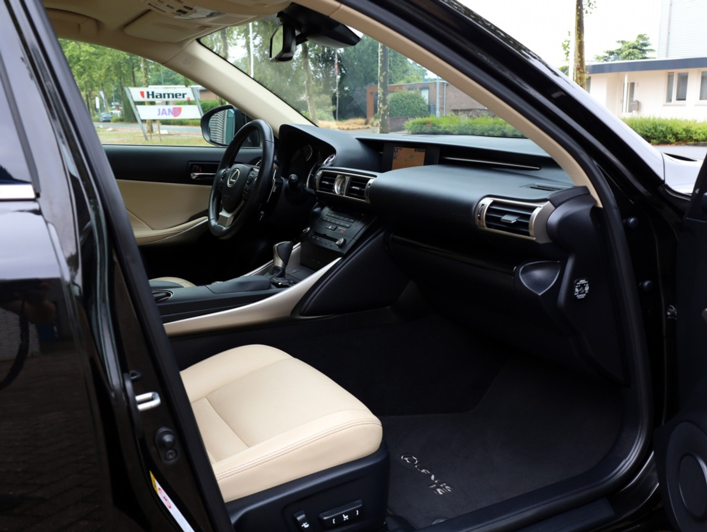Foto van Lexus Lexus Is300h