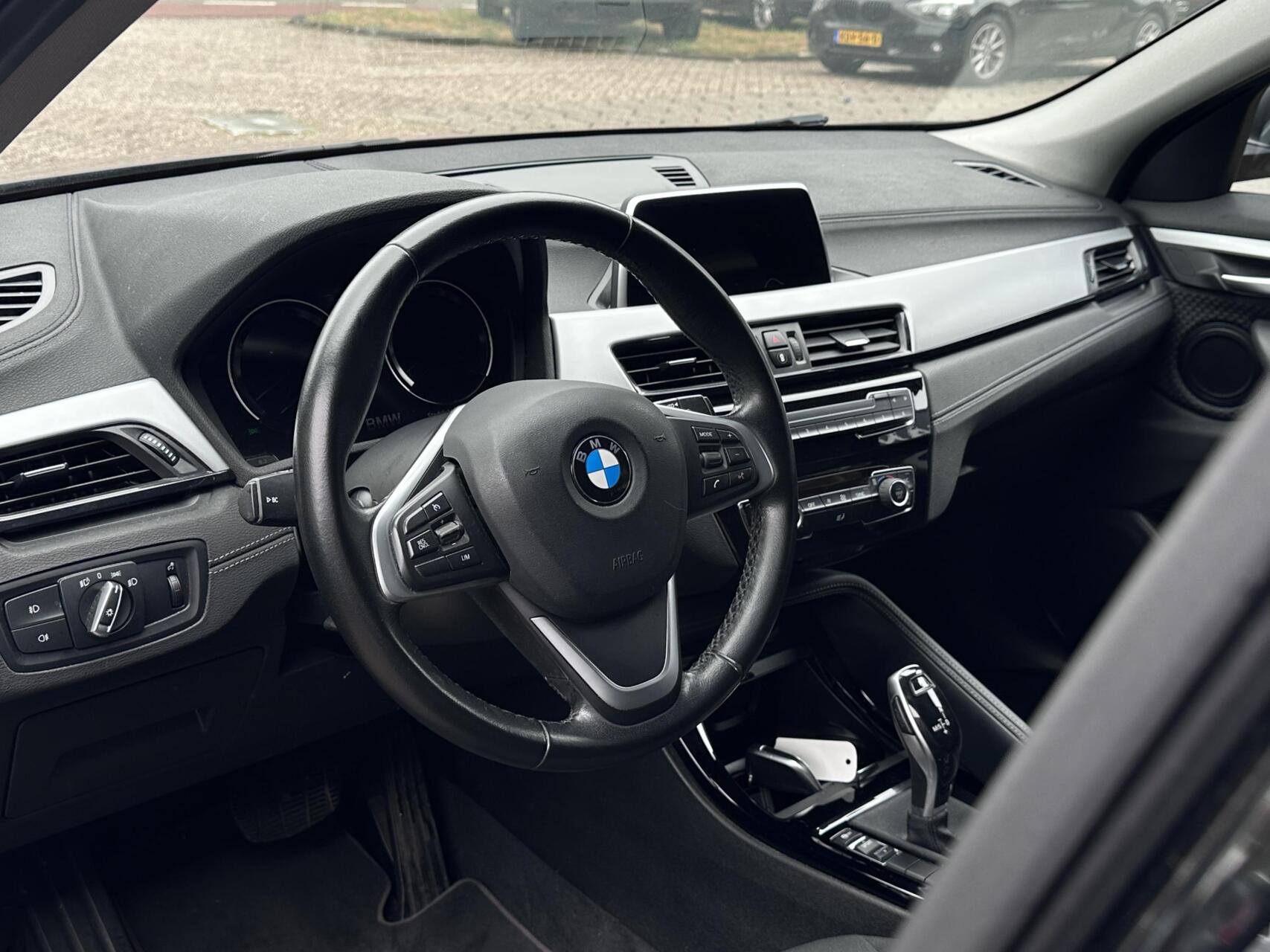 Foto van BMW X2 Sdrive18i