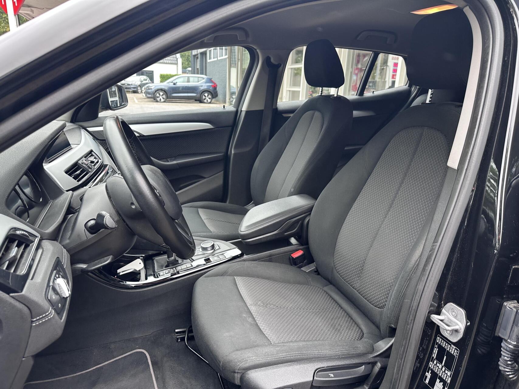 Foto van BMW X2 Sdrive18i