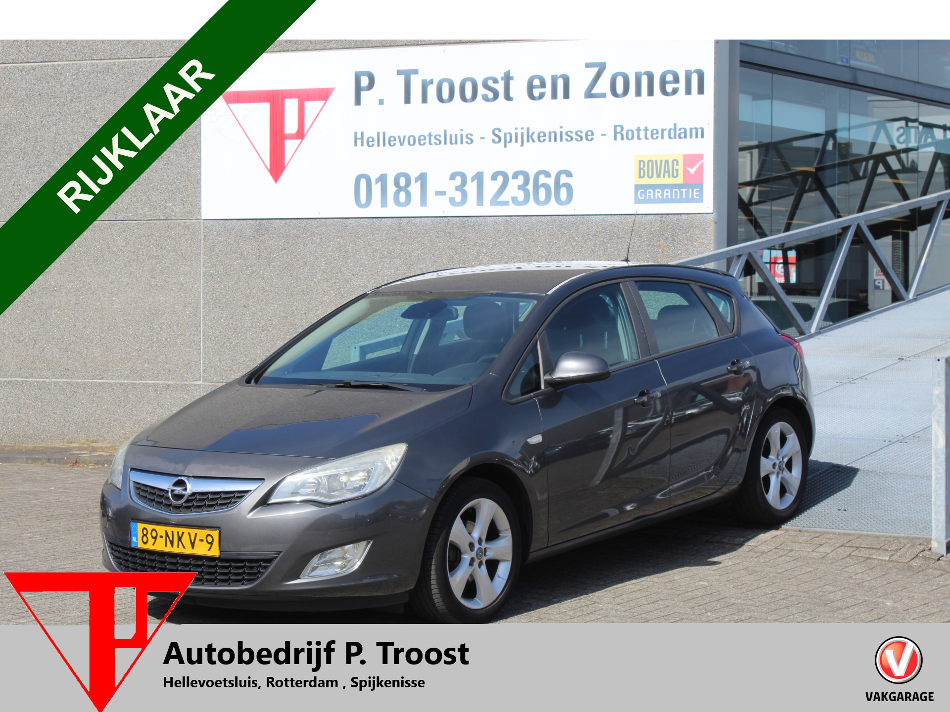 Opel Astra 1.4 Turbo Edition !!MEENEEMPRIJS!!/Airco/Cruise control/Parkeersensoren/Multifunctioneel stuurwiel/Spraakbediening/Radio-CD speler/Bluetooth/Trekhaak/17'' Lichtmetalen velgen/Elektrisch verstelbare spiegels/Elektrische ramen. 2010 - voorkant