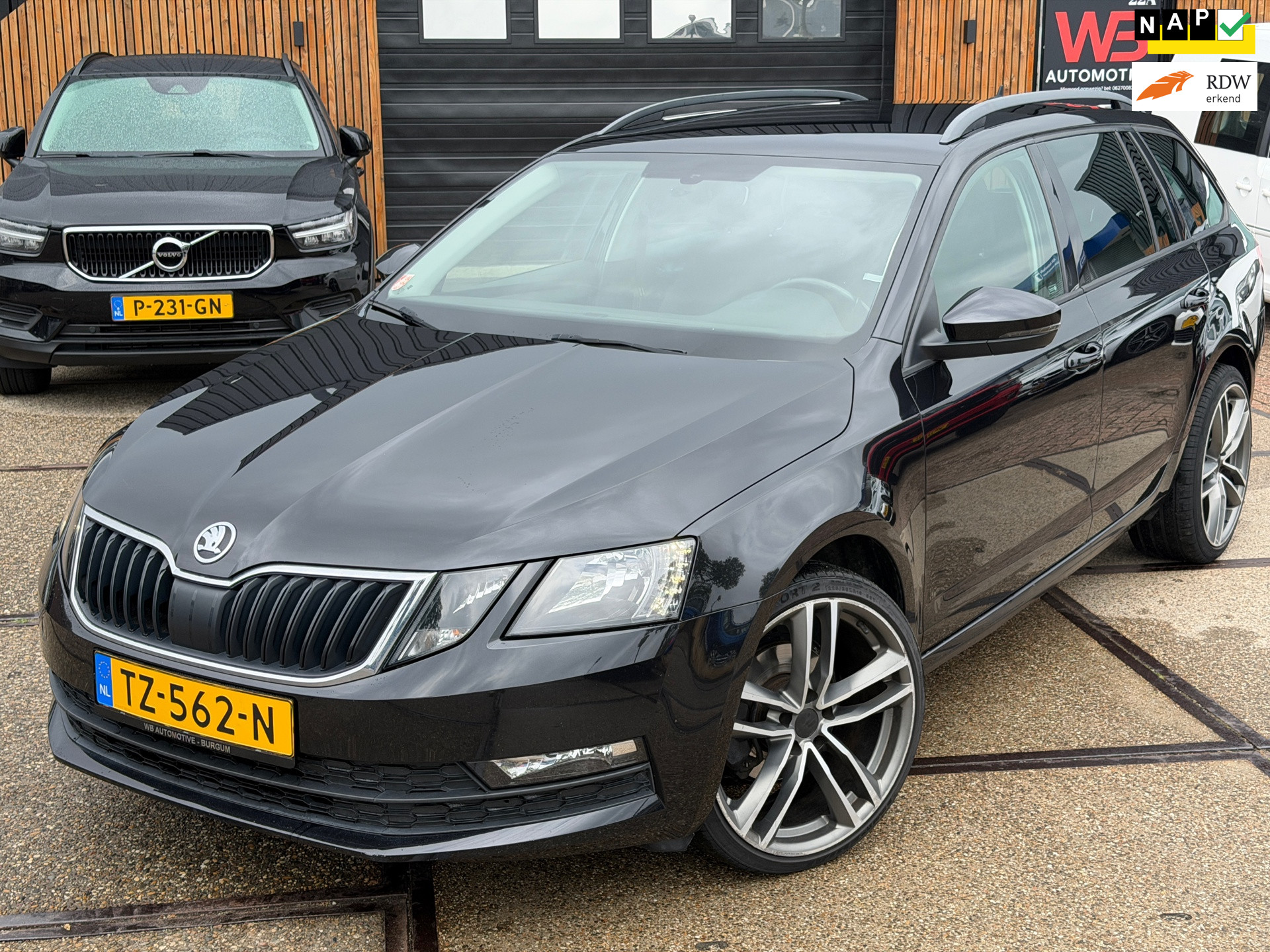 Skoda Octavia 1.0 TSI Greentech Ambition Business Cruise Clima Carplay Trekhaak 2019 - voorkant