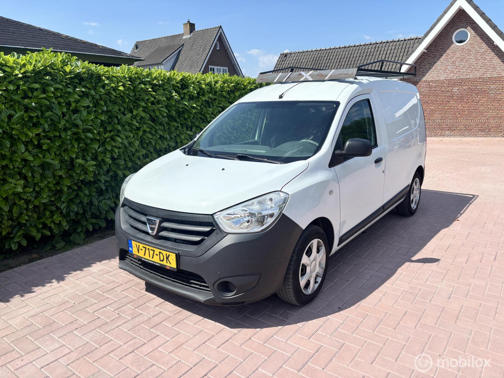 Dacia Dokker 1.5 dCi 75 Basic BTW 2017 - voorkant