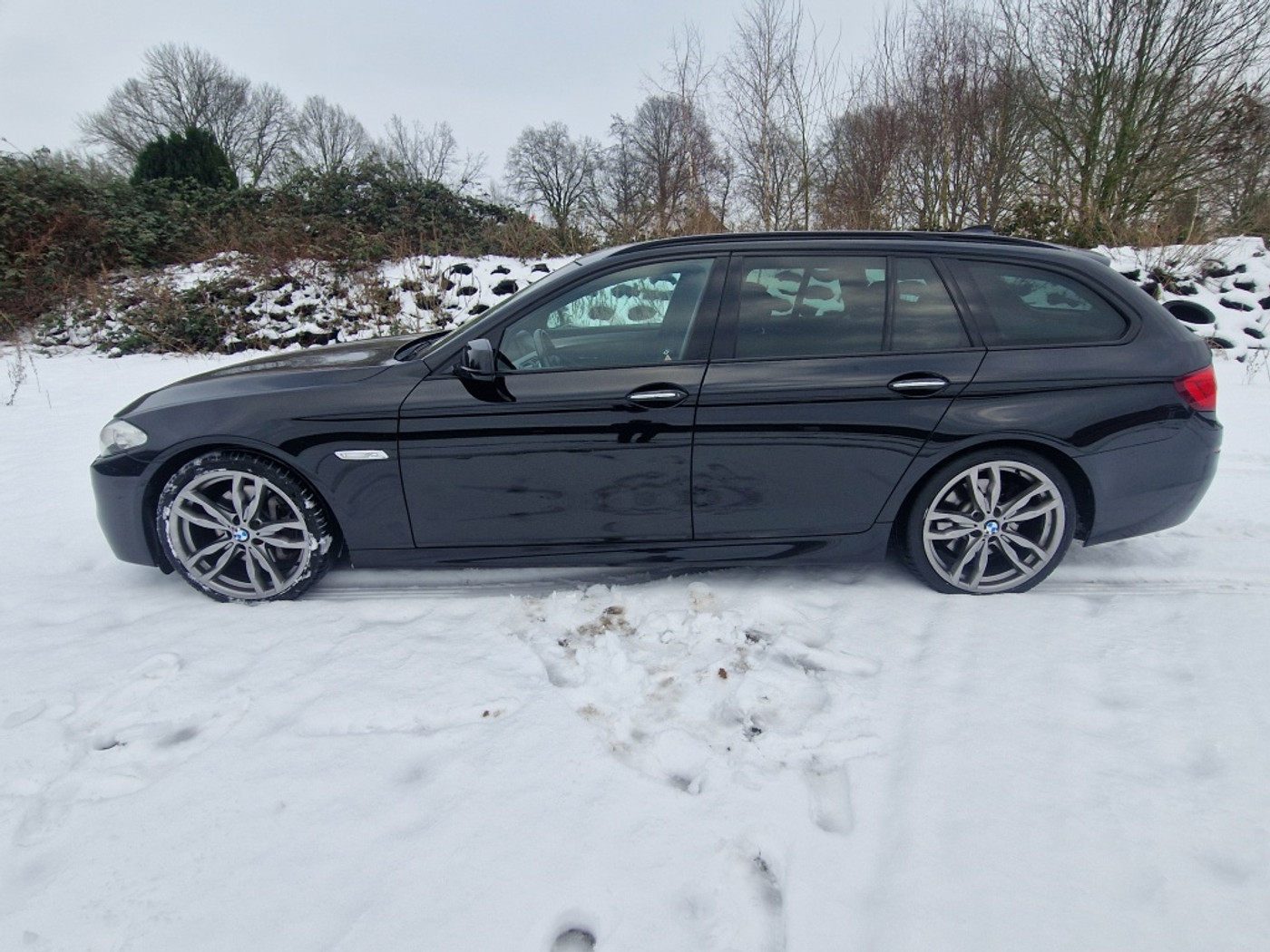 BMW 530d 530d Executive 2013 - voorkant